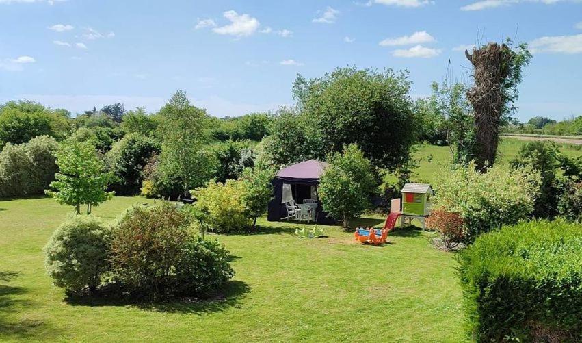 Auberge Aux Marais Montmartin-en-Graignes Екстериор снимка